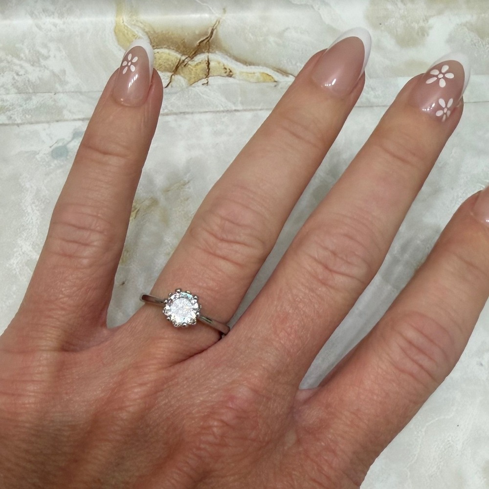 Silver Tone Round Cut Solitaire Ring Size 5.5 Six Prong Classic Minimalist Clear